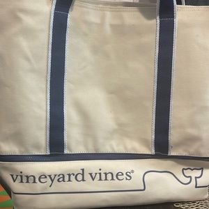 Vineyard vines Weekender bag